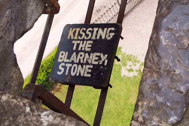 kiss-the-Blarney-stone